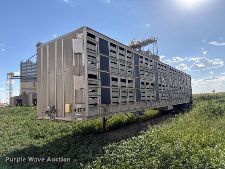 2006 Barrett livestock trailer - EW8652
