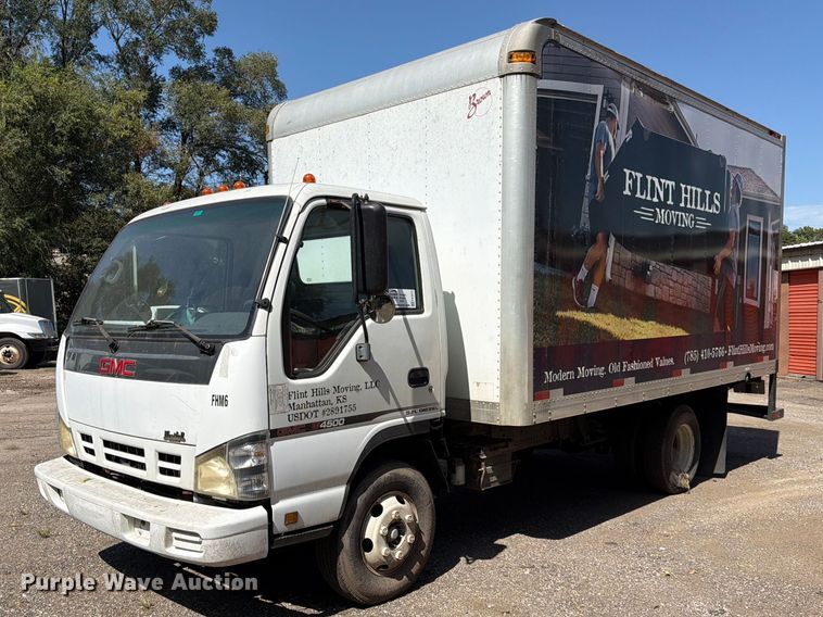 2006 GMC W4 box truck - FK3672