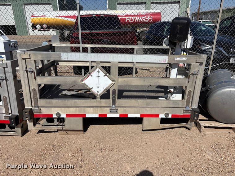 Truck mounted cage - JM9464