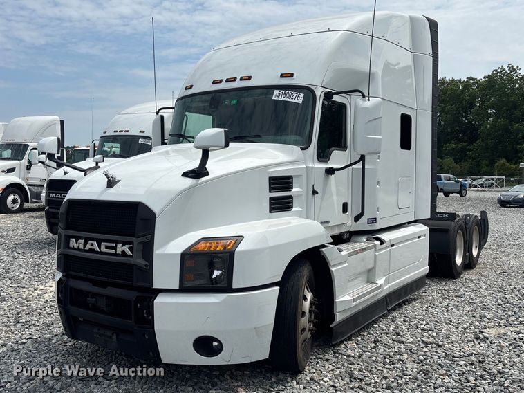 2023 Mack Anthem semi truck - YA3396