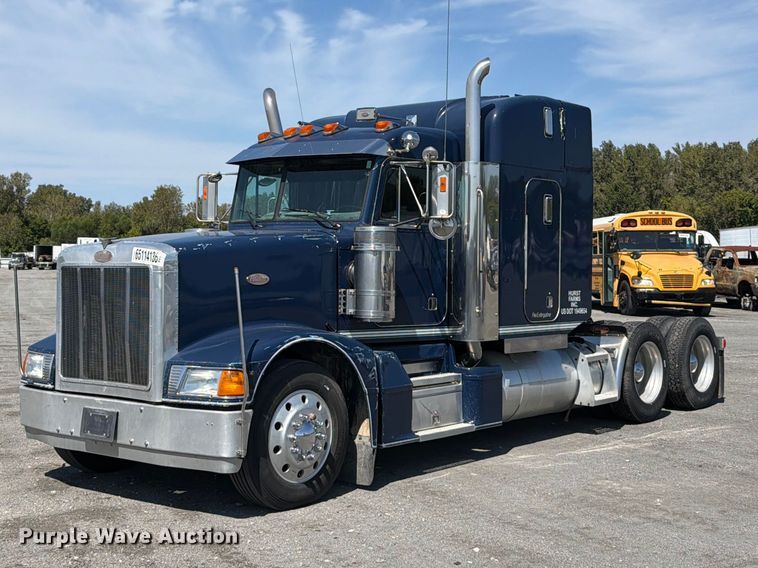 1997 Peterbilt 377 semi truck - YA4889