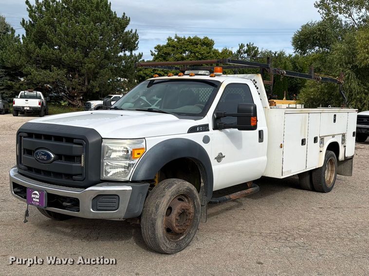 2015 Ford F550 utility / service truck - DV2064