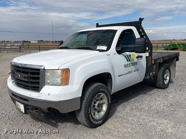 2010 GMC Sierra 2500 flatbed pickup truck - DV8649