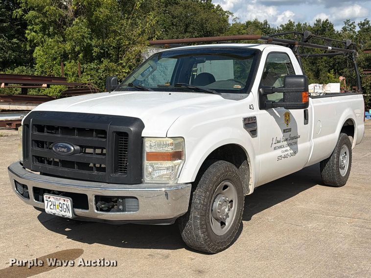 2009 Ford F250 Super Duty XL pickup truck - DZ4832