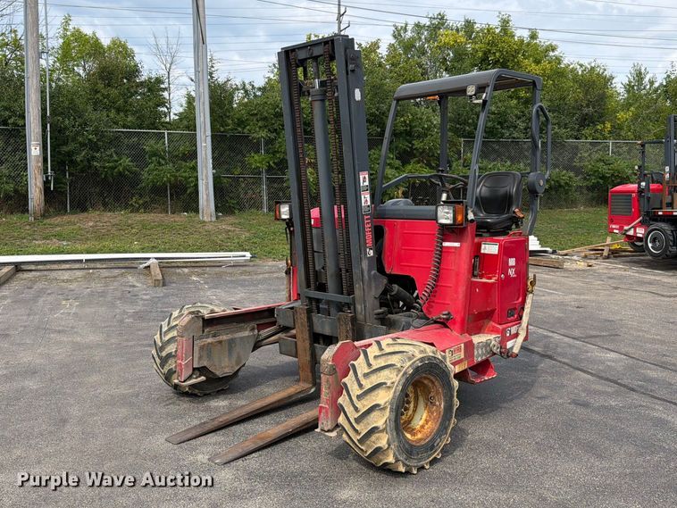 2016 Moffett M85502 forklift - EO8735