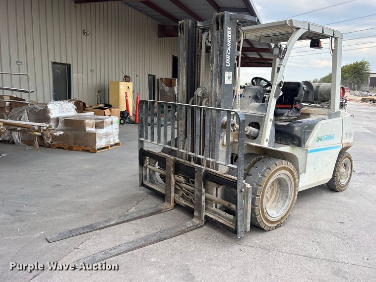 2016 UniCarriers PF80YLP forklift - ES8097