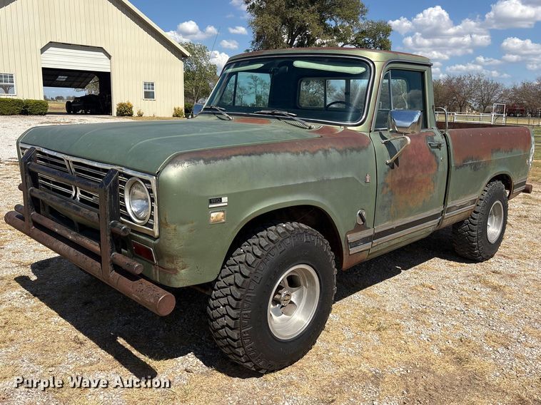 1972 International 1110 pickup truck - ES8115