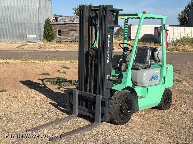 1999 Mitsubishi FG25 forklift - EU5900