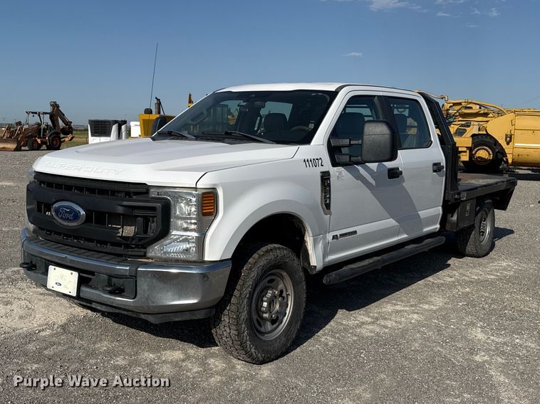 2021 Ford F-250 Crew Cab flatbed truck - EW8714