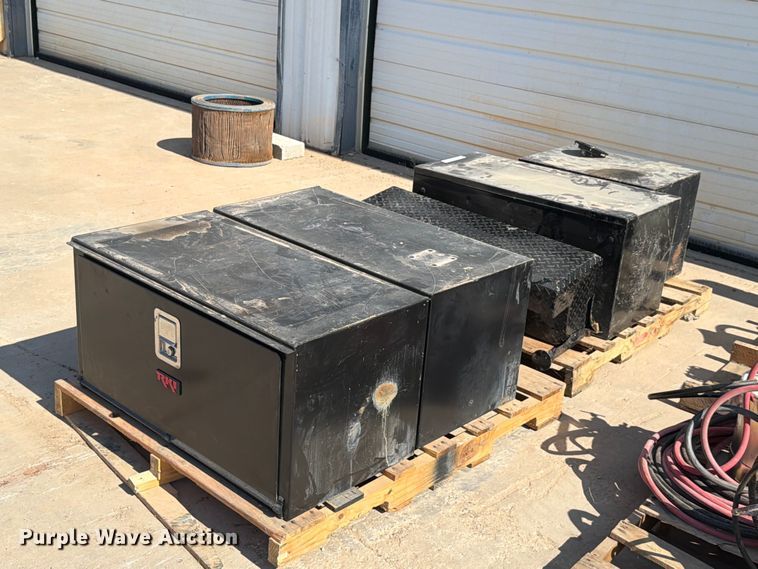 (5) toolboxes - EW8847