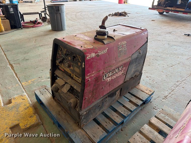 Lincoln Ranger 225 welder/generator - EW8850