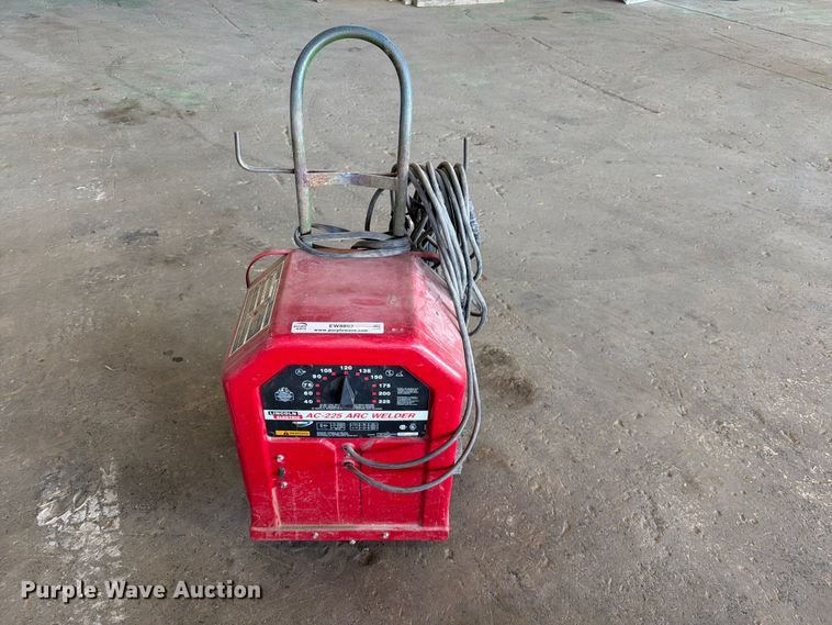 Lincoln AC-225 welder - EW8852