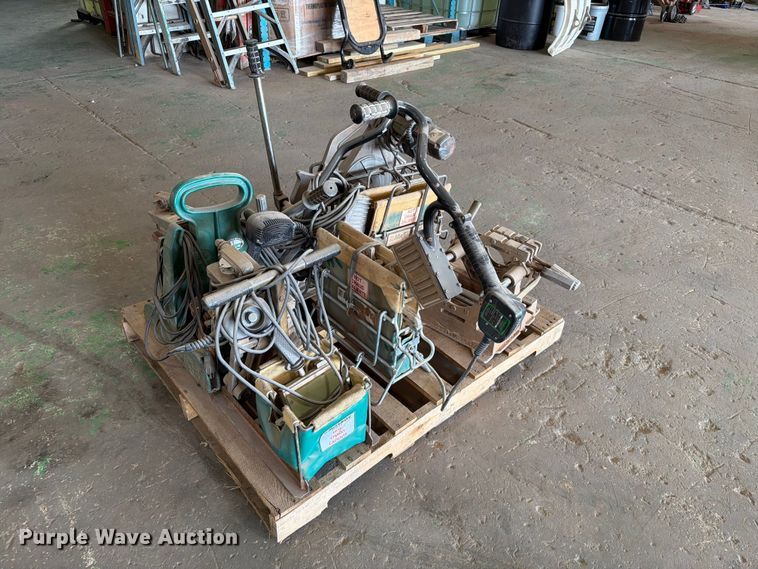 McElroy poly pipe fusion machine - EW8858