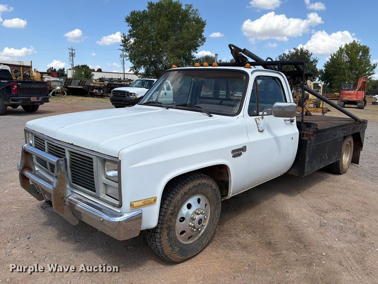 1986 GMC Sierra 3500 winch truck - EW8891