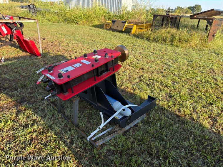 Raytree RMPP680 skid steer post pounder - EX4246