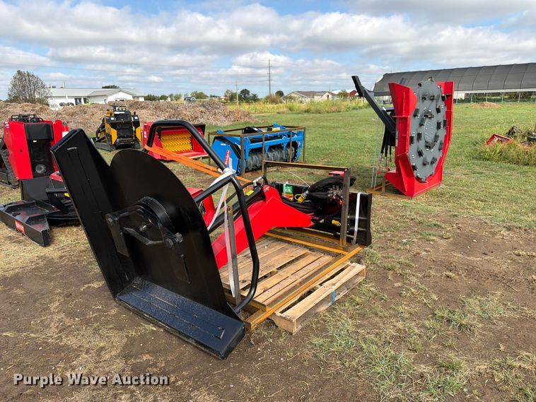 Raytree RABC44 skid steer articulating brush mower - EX4263