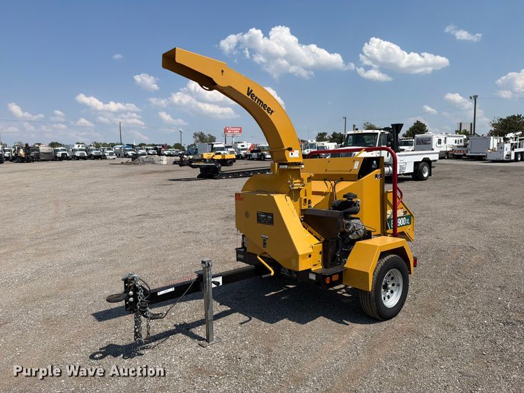 2022 Vermeer BC900XL wood chipper - FB5103