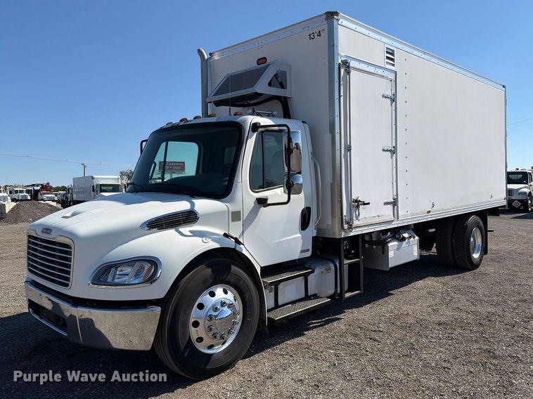 2012 Freightliner Business Class M2 box truck - FB5110
