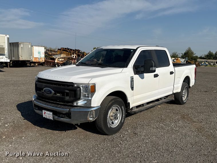 2020 Ford F250 Super Duty Crew Cab pickup truck - FC4237