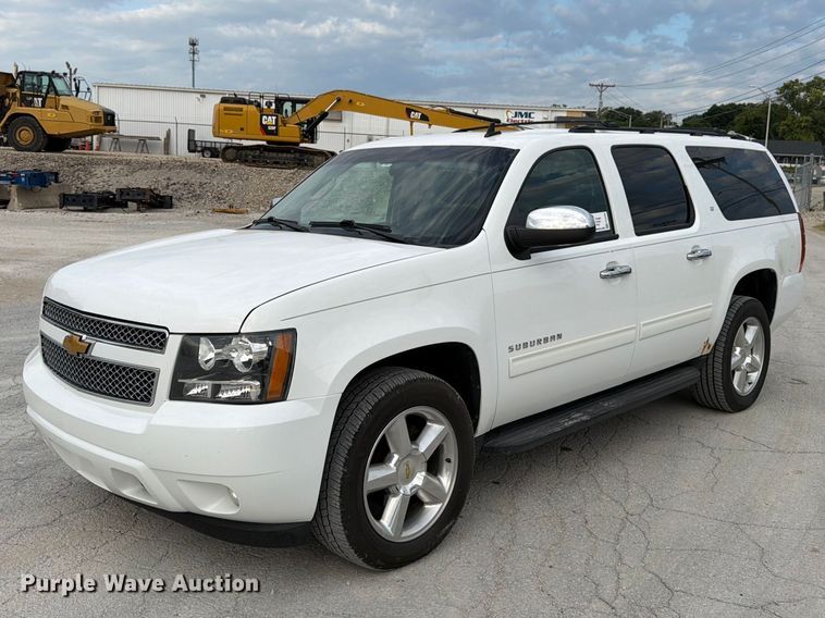 2014 Chevrolet Suburban LT SUV - FK3398