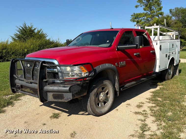 2014 RAM 3500 utility bed pickup truck - FK3626