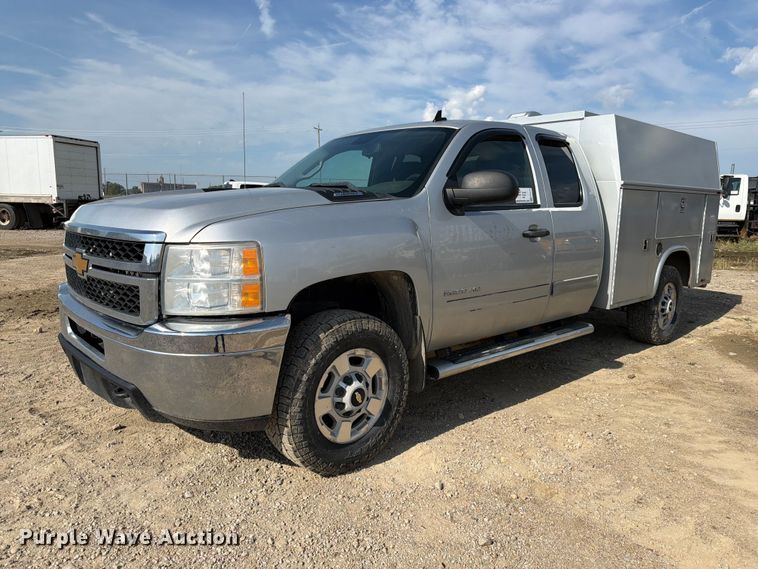 2012 Chevrolet Silverado 2500HD Ext. Cab utility bed pickup truck - FK3719