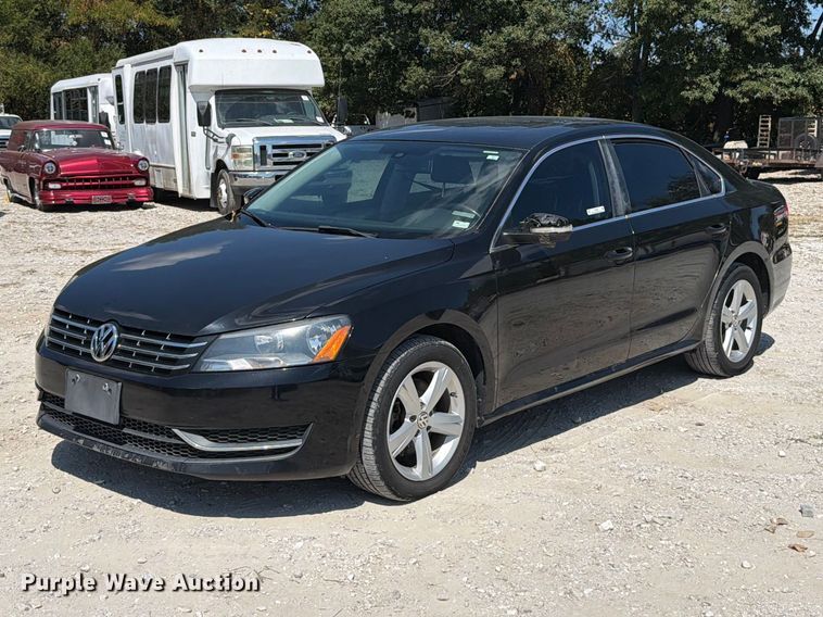 2013 Volkswagen Passat  - FT6250
