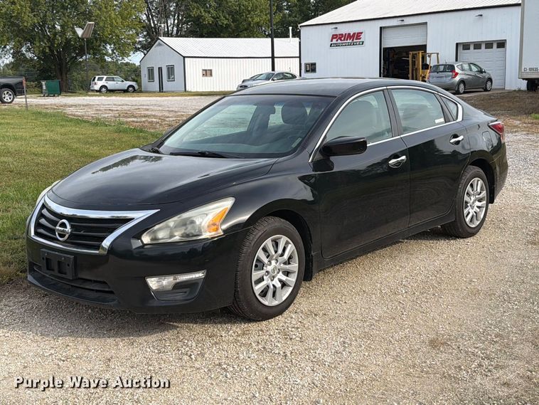2015 Nissan Altima S  - FT6301
