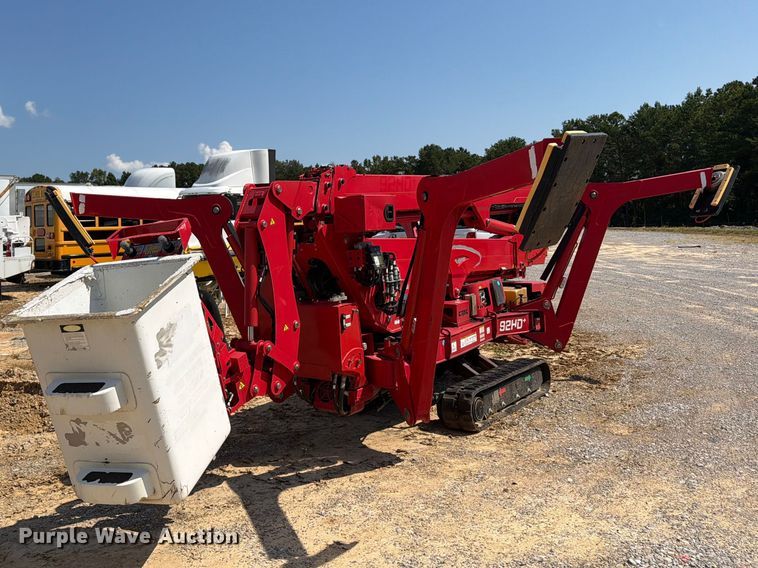 2022 CMC S28 tracked boom lift - YA1666