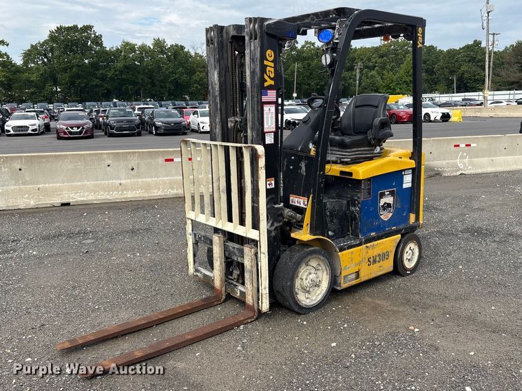 Yale ERC050VGN48TE085 forklift - YA4424