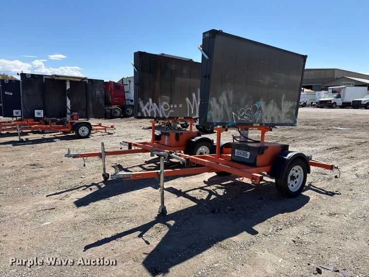 (2) 2020 Wanco WVT3 message board trailers - YA4672