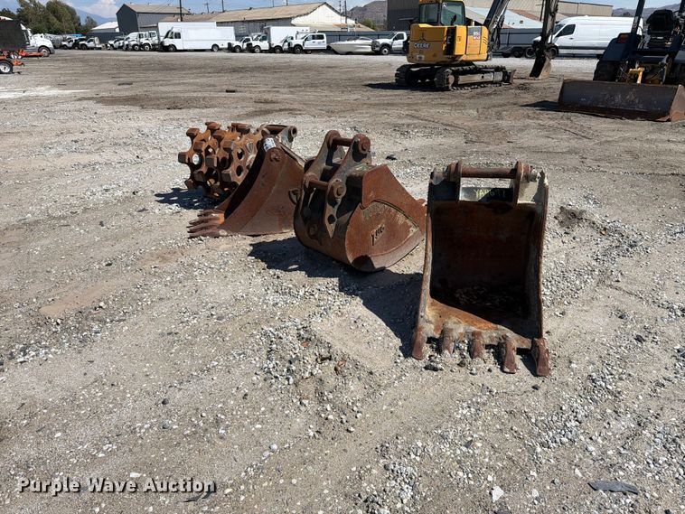 Excavator attachments - YA4697