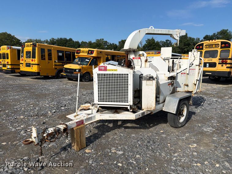 2016 Bandit 200UC wood chipper - YA4955