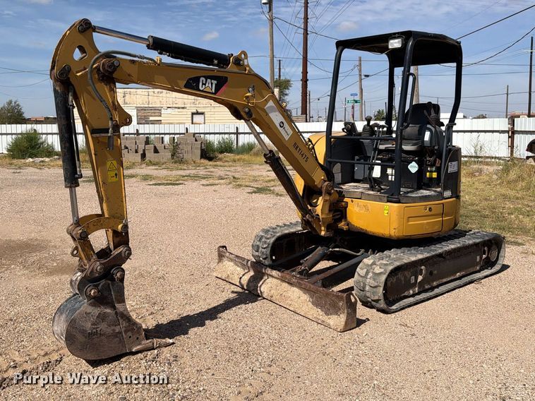 2013 Caterpillar 303.5E mini excavator - DV8662