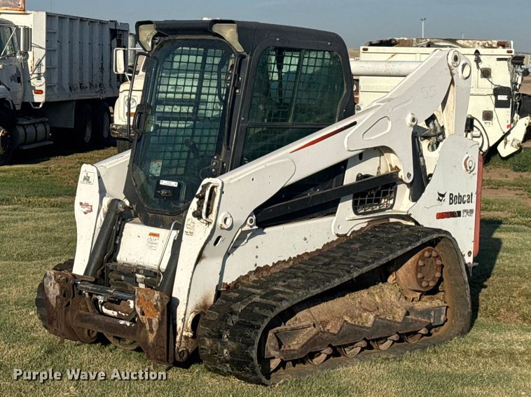 2016 Bobcat T740 tracked skid steer loader - DY3264
