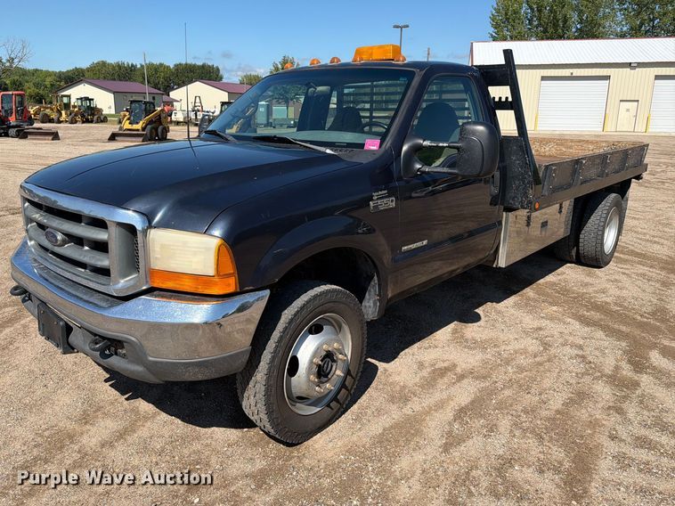 2000 Ford F550 Super Duty flatbed truck - EA0457
