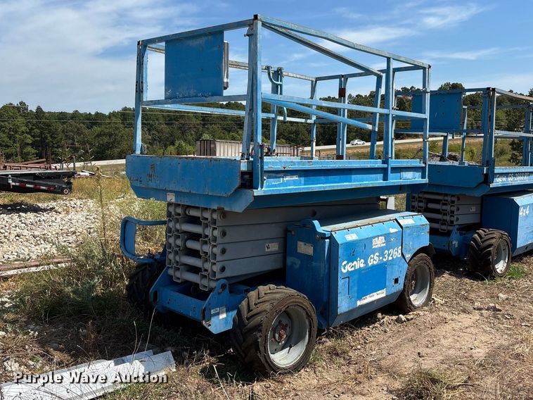 2001 Genie GS 3268 scissor lift - ER3300