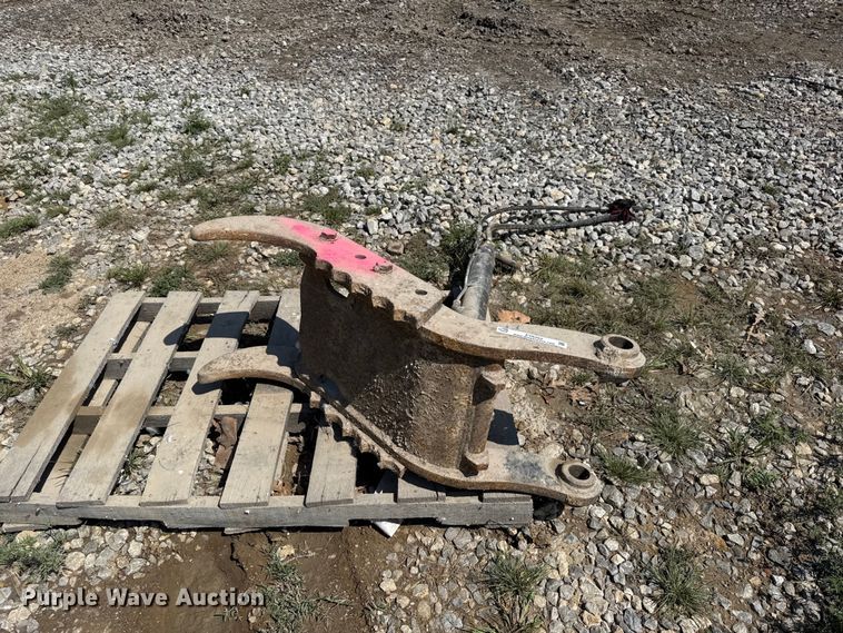 Excavator thumb - EV6202