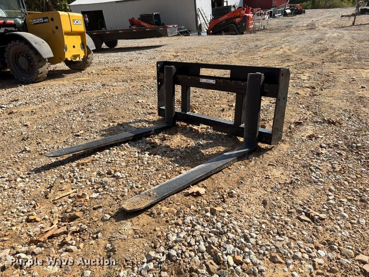 2025 Wolverine PFF2-13-45W skid steer forks - EX2712