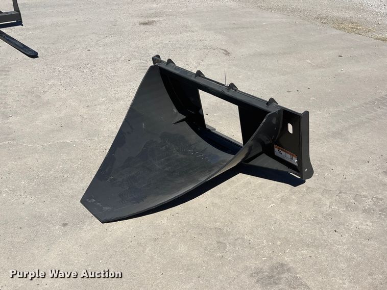 2025 Wolverine TD-13-36R skid steer tree spade - EX4180