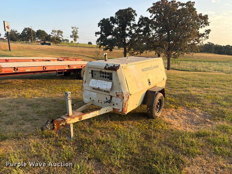 Ingersoll Rand 185 air compressor - EX4236