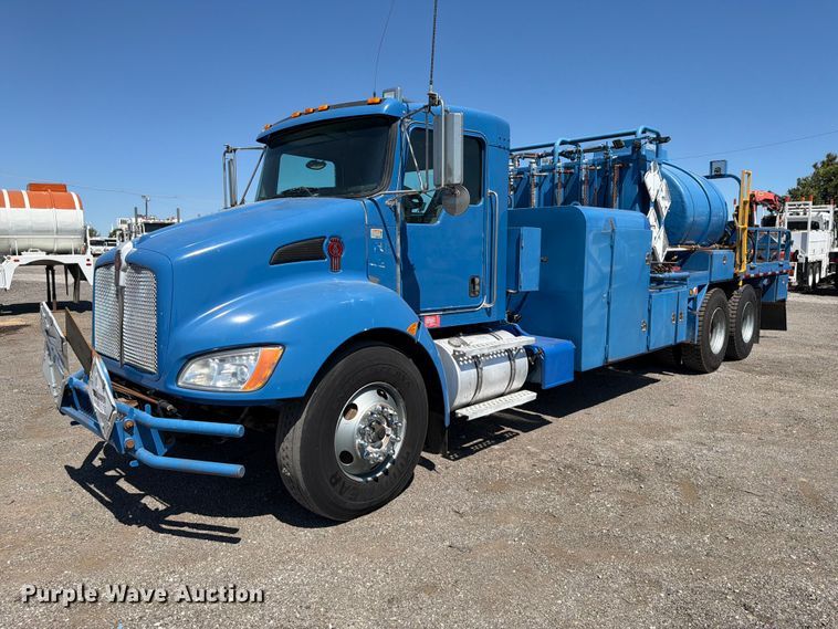 2010 Kenworth T370 oil acidizing pump truck - FB5124