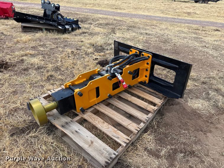 2026 GIYI D680 skid steer post driver - FB6909