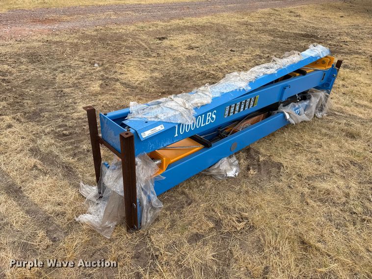 2025 Iranch IRTPL automotive lift - FB6922