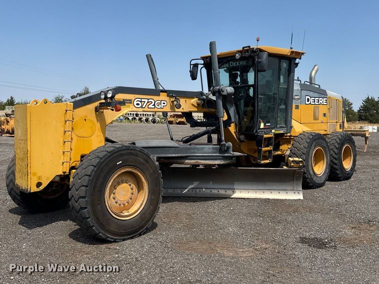 2014 John Deere 672GP motor grader - FC4242