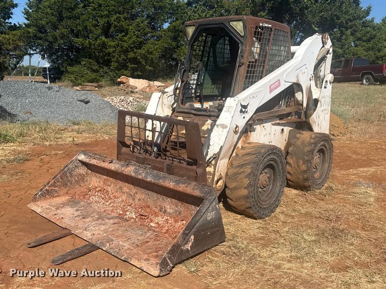 2007 Bobcat S300 skid steer loader - FC4264
