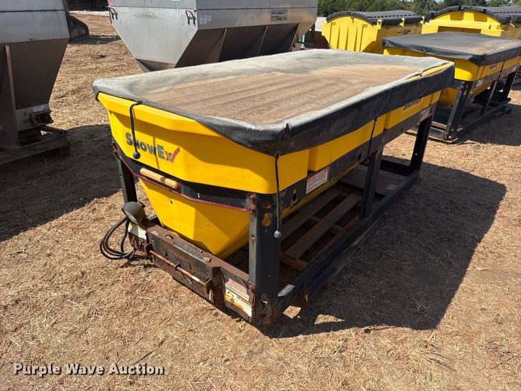 SnowEx SP-8500 spreader - FC4272