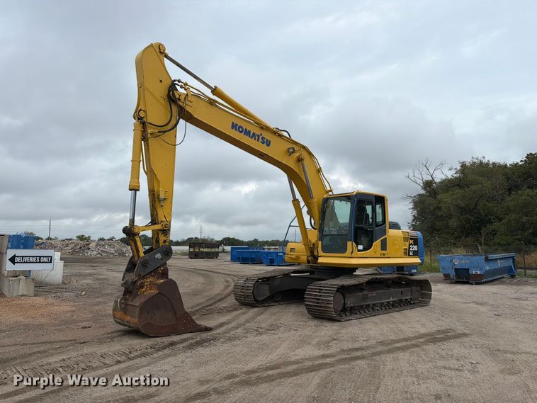 2006 Komatsu PC220LC-8 excavator - FK3703