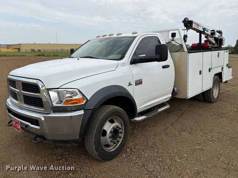 2011 Dodge Ram 4500 flatbed truck - FK5067