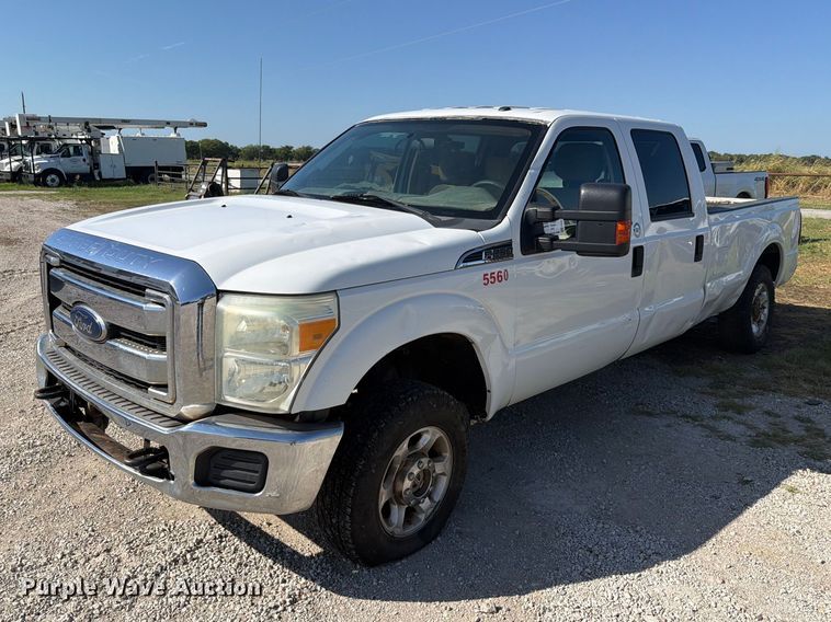 2015 Ford F250 Super Duty Crew Cab pickup truck - FK5162